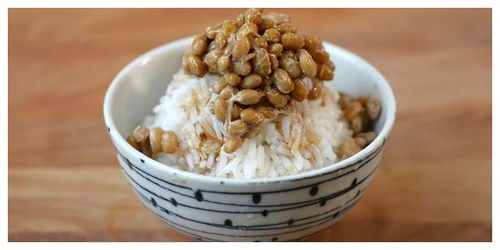 一碗黄豆,一点细菌,做成的美味纳豆,一吃拉出长丝,太美味